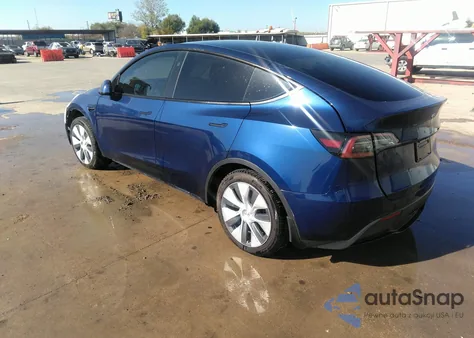 2024 Tesla Model Y from USA, damaged, VIN 7SAYGDEE7RA239148